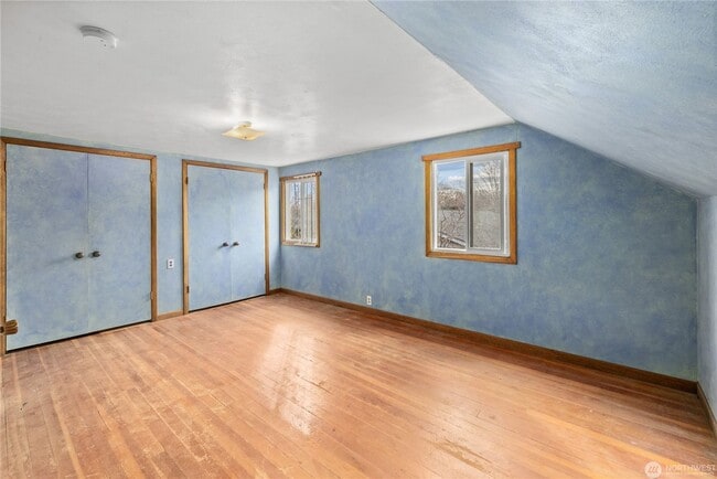Building Photo - 312 E Manitoba Ave