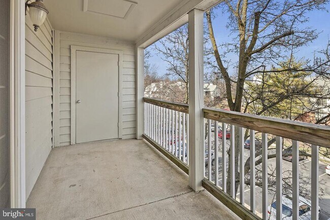 Building Photo - 12157 Penderview Terrace