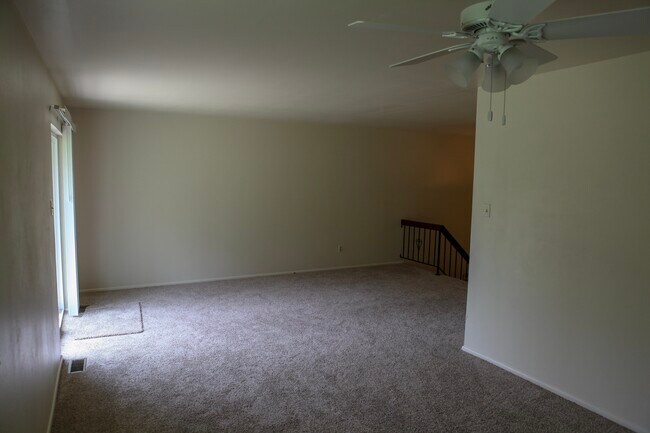 Building Photo - 5171 Green Trace Ln