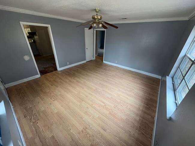 Building Photo - 5526 Cross Timbers Dr