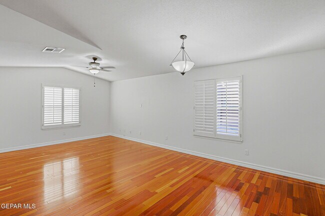 Building Photo - 7362 Mesquite Sun Ln