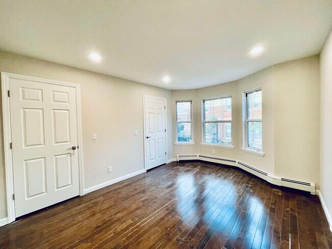 Primary Photo - 1607 Kerrigan Ave