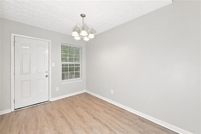 Building Photo - 1311 Birch Ct
