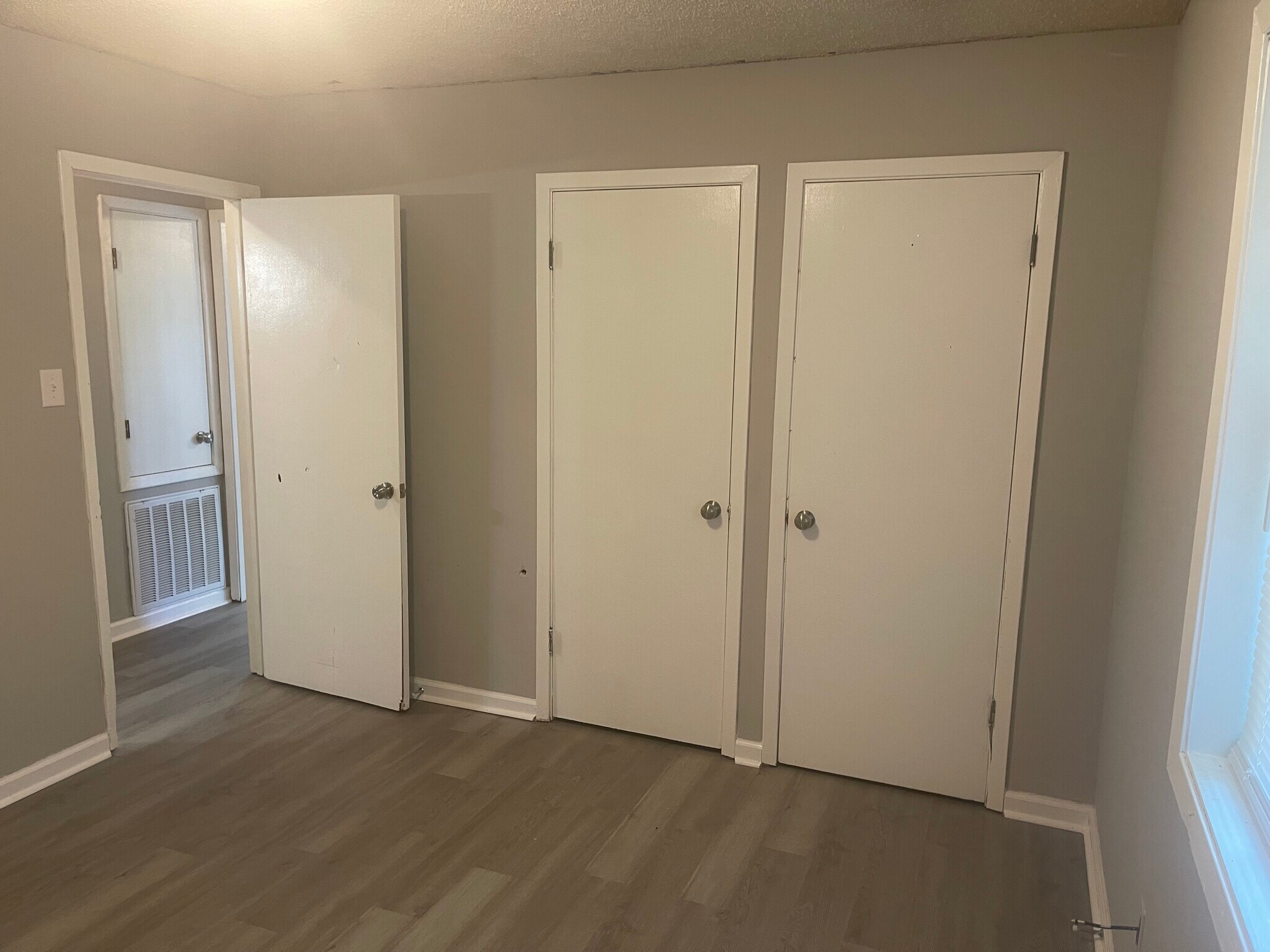 Building Photo - 5413 Laccasine Dr