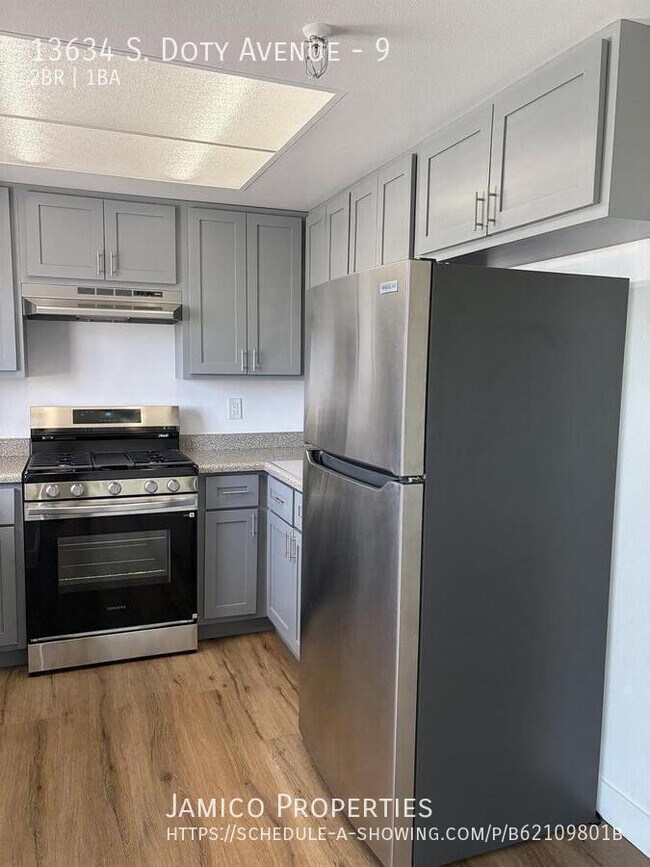 Building Photo - 13634 S Doty Ave