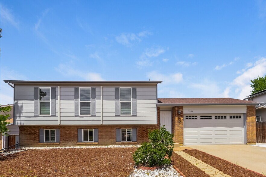 Primary Photo - 2959 W 11th Ave Cir