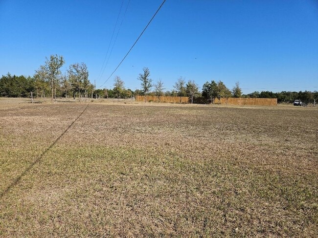 Building Photo - 482 McDonald Ln W