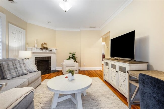 Building Photo - 71 17th St NE