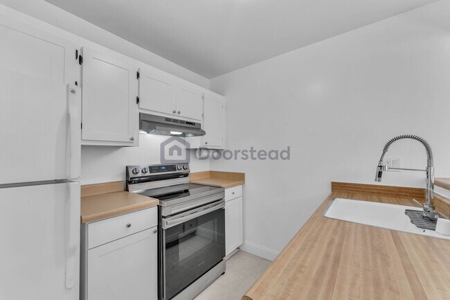 Building Photo - 5450 Concord Blvd