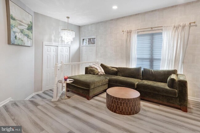 Building Photo - 14118 Carmody Pl