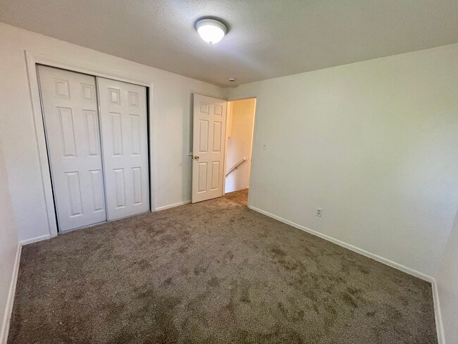 Building Photo - 12752 E Park Lane Dr