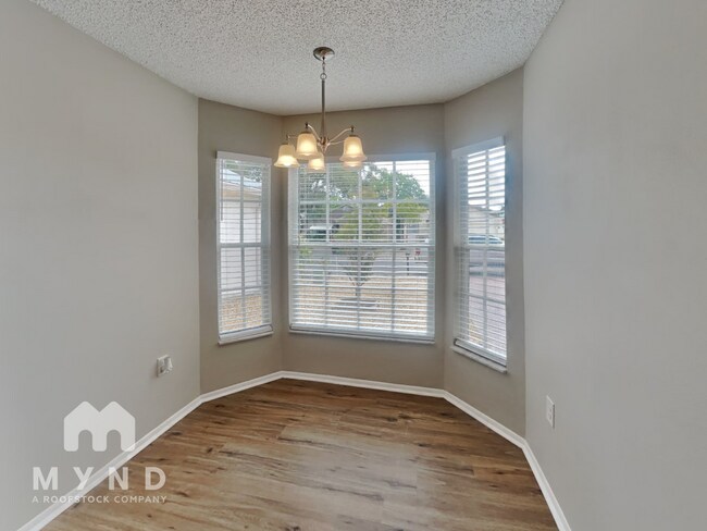 Building Photo - 6607 Crossbow Ln