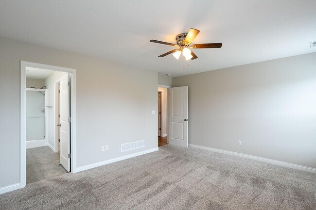 Building Photo - 5502 Geyser Blvd