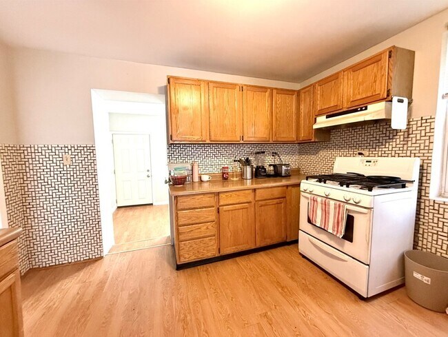 Building Photo - 3133 S Princeton Ave