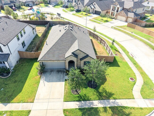 Building Photo - 8446 Manta Ray Dr