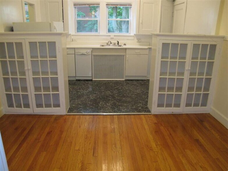 Building Photo - 1 Langdon Sq