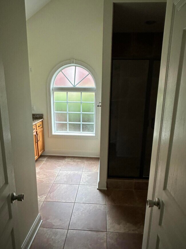 Building Photo - 106 Wisteria Ln