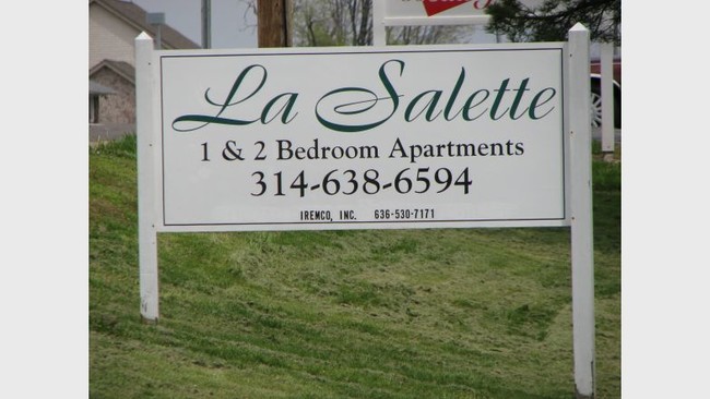 Building Photo - La Salette Apartments