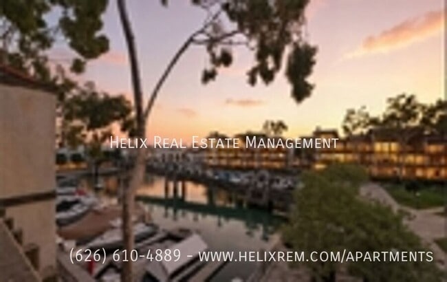 Building Photo - 7322 Marina Pacifica Dr N