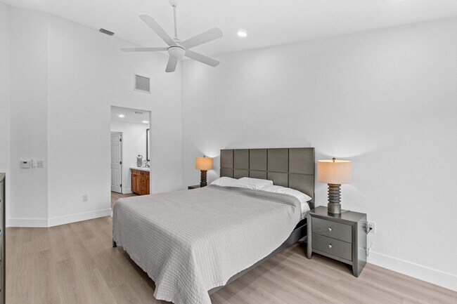 Building Photo - 5097 Windsor Parke Dr