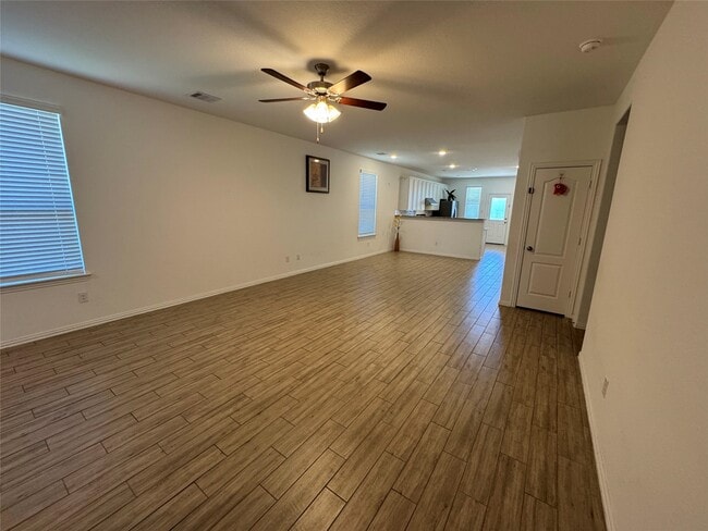 Building Photo - 31303 Whitfield Ct