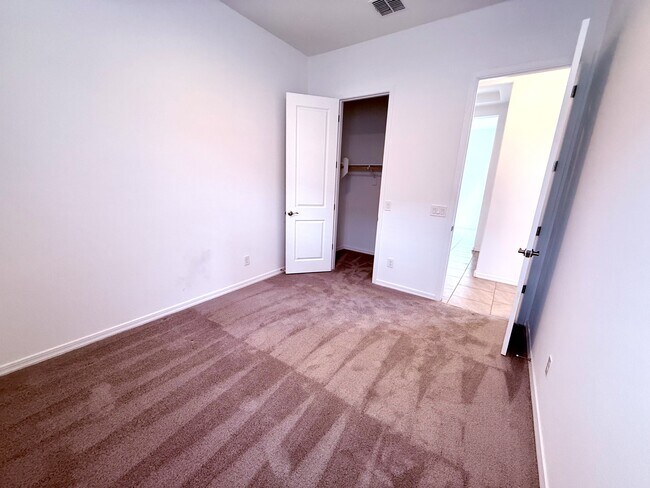 Building Photo - 22780 E Orion Way