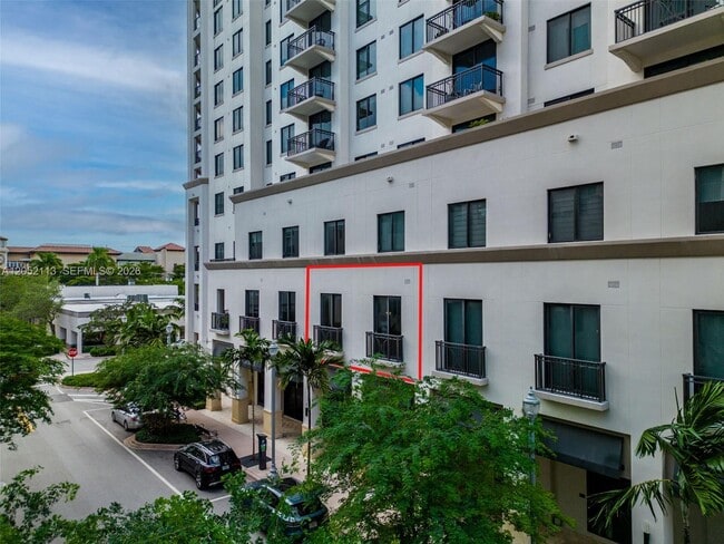 Building Photo - 301 Altara Ave