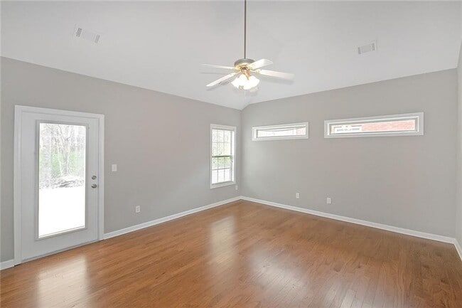 Building Photo - Cozy 4BD in Snellville’s Newton’s Crest – ...