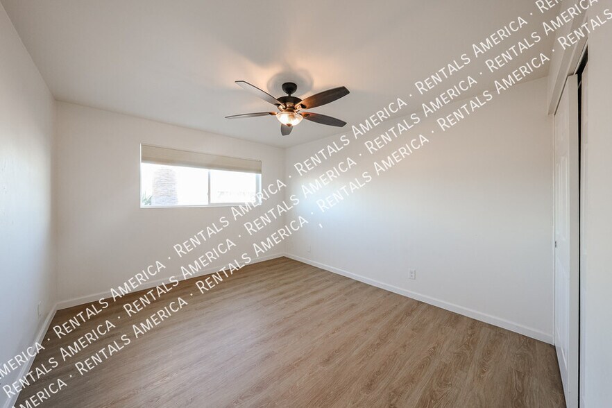 Building Photo - 601 N 73rd Pl