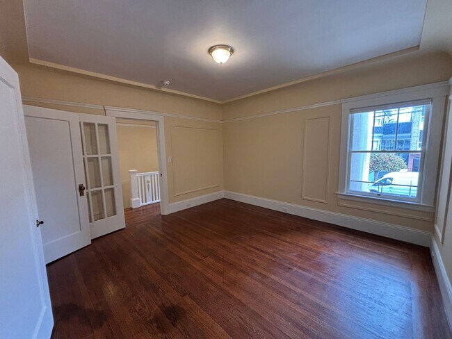 Building Photo - 311-315-315 19th Ave