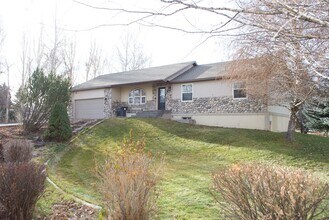 Building Photo - Beautiful 5 Bed 3 Bath Home in Rexburg, Idaho!