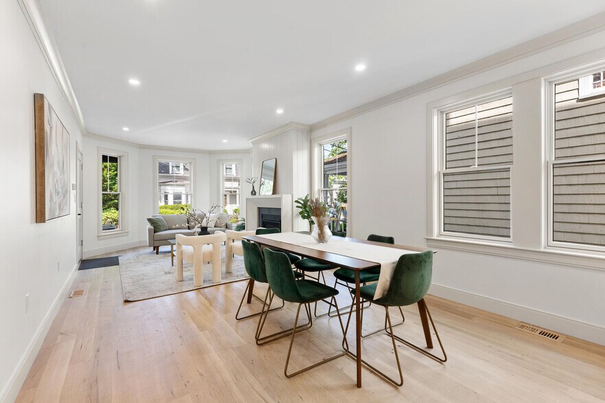 Building Photo - 8 Holly Ave