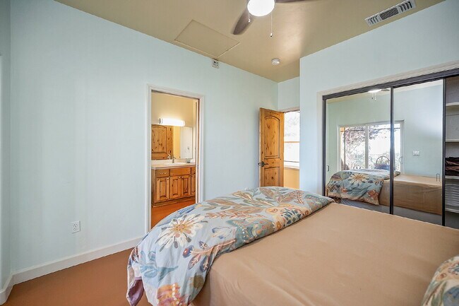 Building Photo - Luxury Hilltop Rental Retreat Overlooking the Cosumnes River Canyon