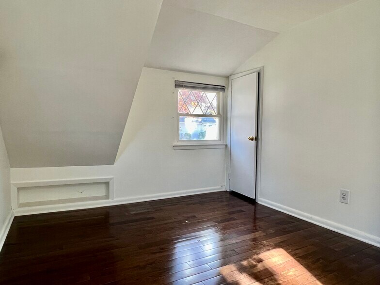 Building Photo - 80 Franklin Ave