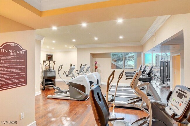 Building Photo - 2857 Paradise Rd