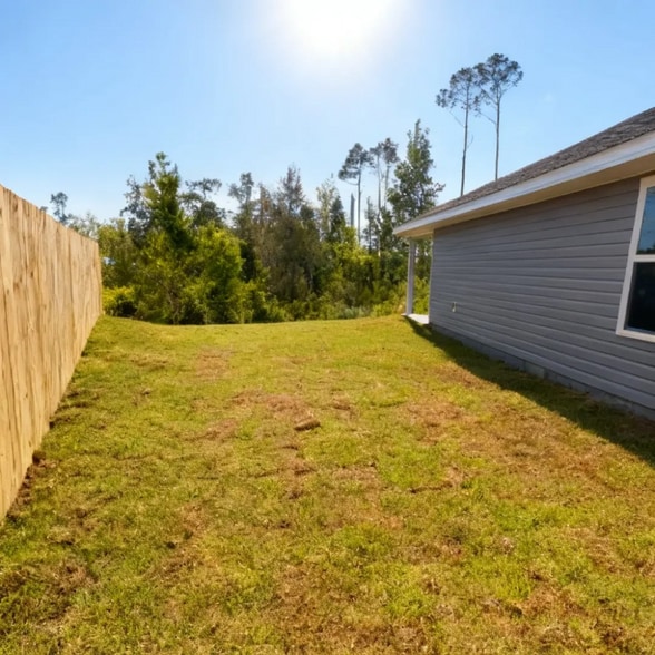 Building Photo - 3904 Silver Spur Rd