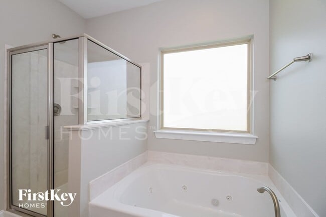 Building Photo - 114 Rosemont Ln
