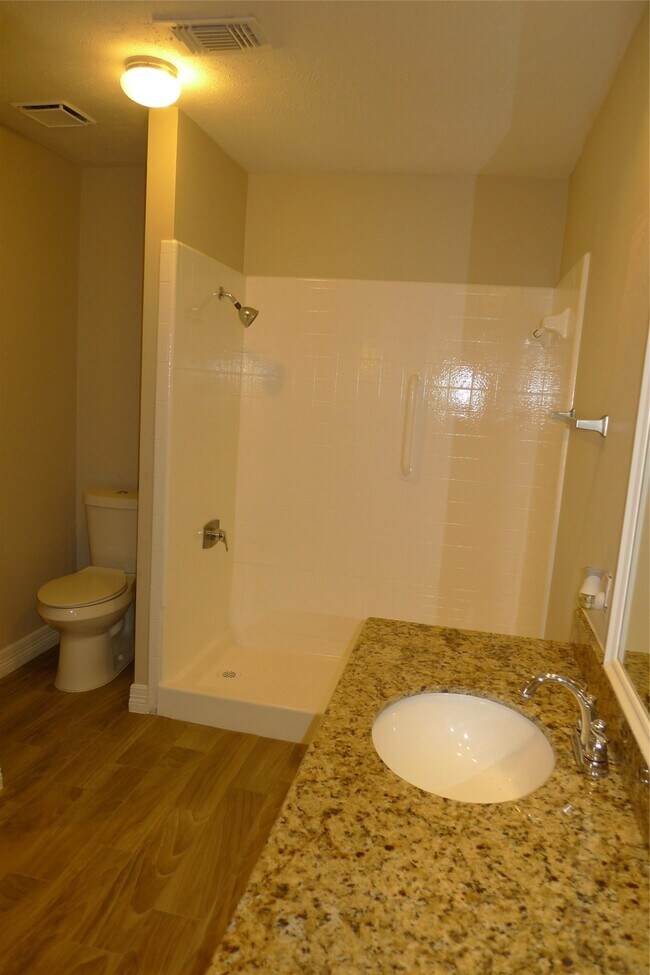 Building Photo - 14223 Whitecross Dr