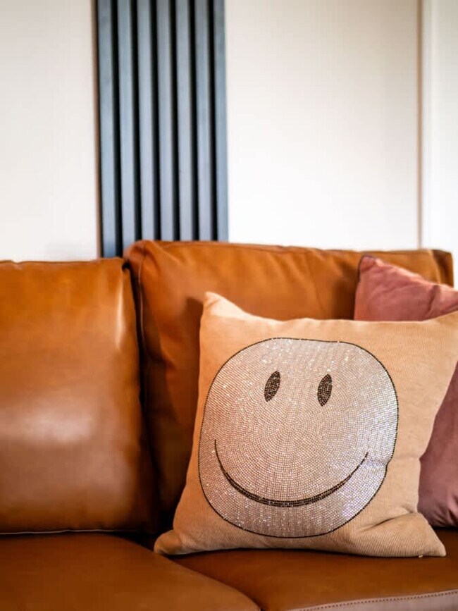 Building Photo - 2804 6th St