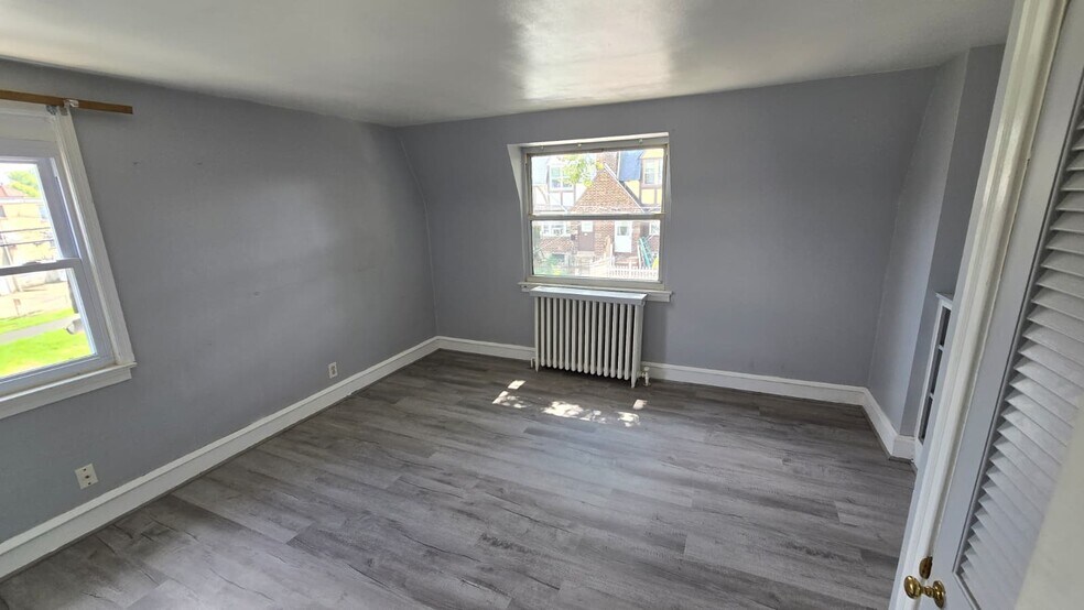 Building Photo - 29 Springton Rd