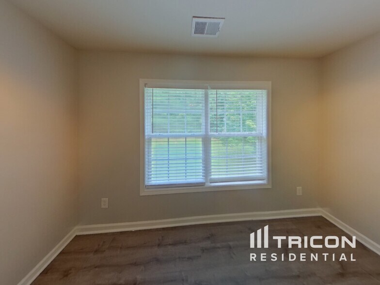 Building Photo - 3530 Woodsong Rw