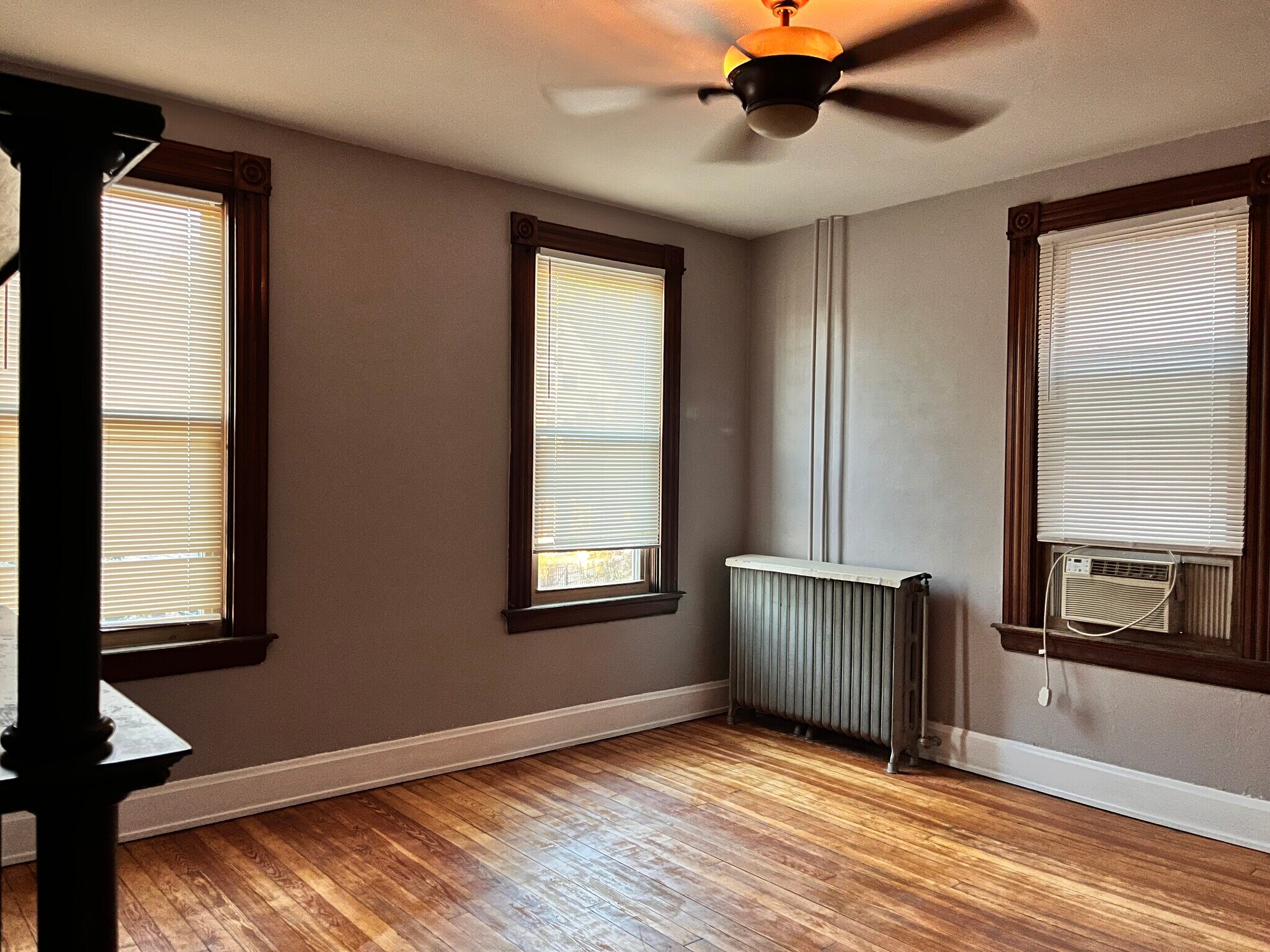 Building Photo - 133 Parker St