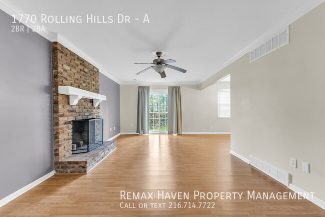 Building Photo - 1770 Rolling Hills Dr