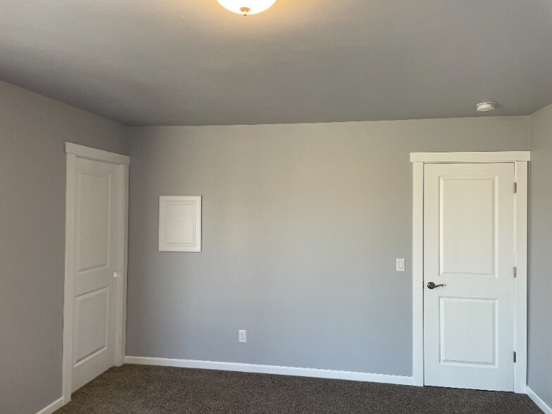 Building Photo - 532 Scenic Loop