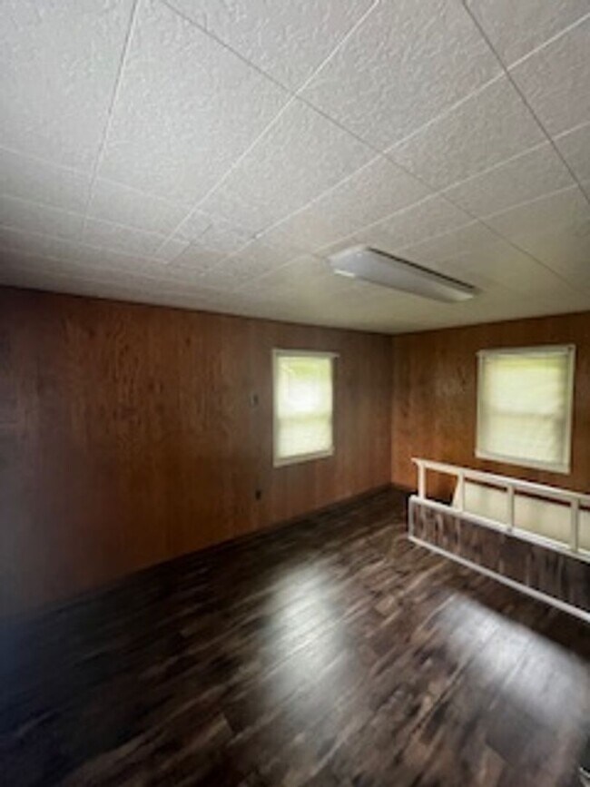 Building Photo - 538