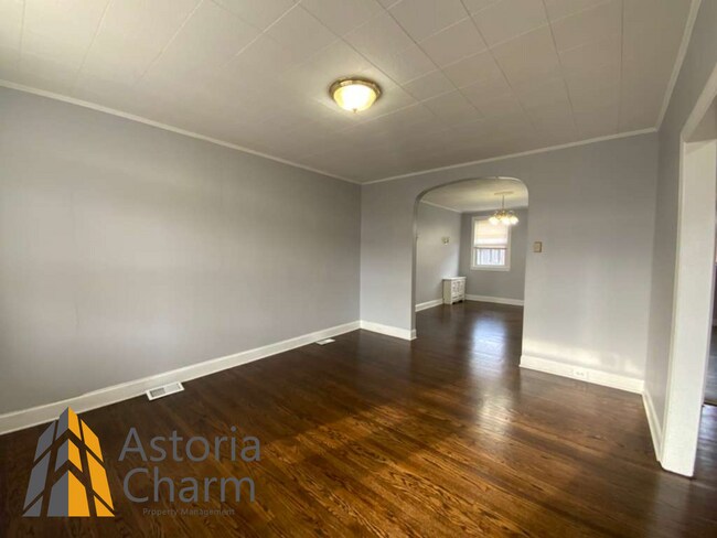 Building Photo - 3 Bedroom Home with Porch, Garage, and Finished Basement