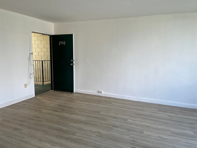Building Photo - Nahoa Apartments-Mililani 2 bedroom plus d...