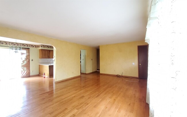 Building Photo - 9 Willard Pl