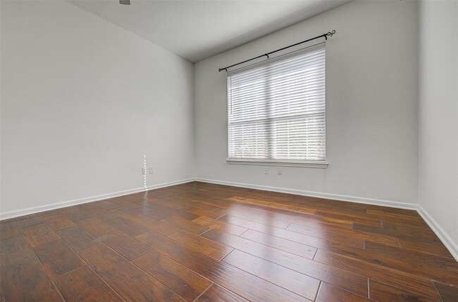 Building Photo - 6005 Sierra Leon