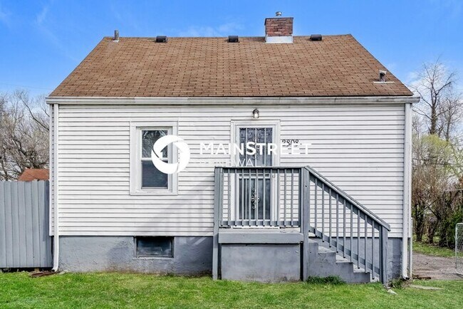 Building Photo - 2 Bedroom Pet-Friendly Home in Louisville,...